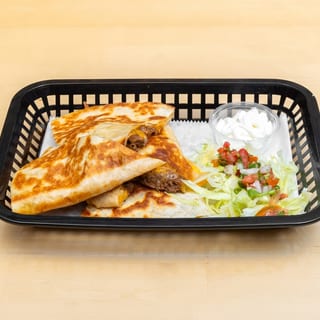 Quesadilla De Birria